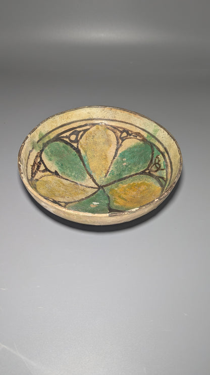 Early Islamic Persian Polychrome Buff-Ware Bowl with Radial Floral Decoration, Probably Nishapur, 9t