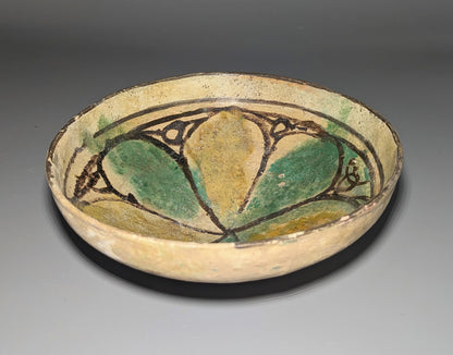 Early Islamic Persian Polychrome Buff-Ware Bowl with Radial Floral Decoration, Probably Nishapur, 9t